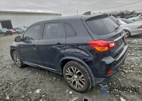 2018 Mitsubishi Outlander Sport Es z USA, uszkodzony, nr VIN JA4AP3AU1JZ003385
